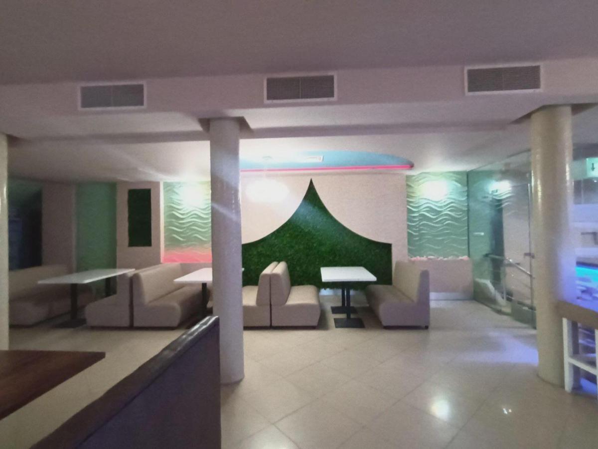 Danita Apartments & Diva Restaurant Bbq&Pool Bar Varna Ngoại thất bức ảnh